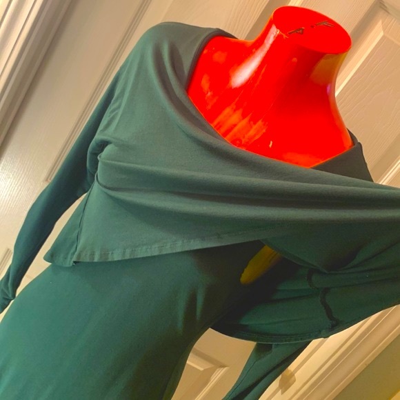 MARK. Beautiful Green Dress - Picture 6 of 9